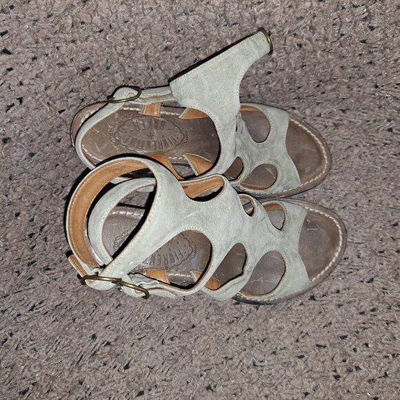 FIORENTINI & BAKER-Light Green Suede-Dbl Buckle-Heeled Sandals-Sz 38-Excellent - Picture 6 of 7